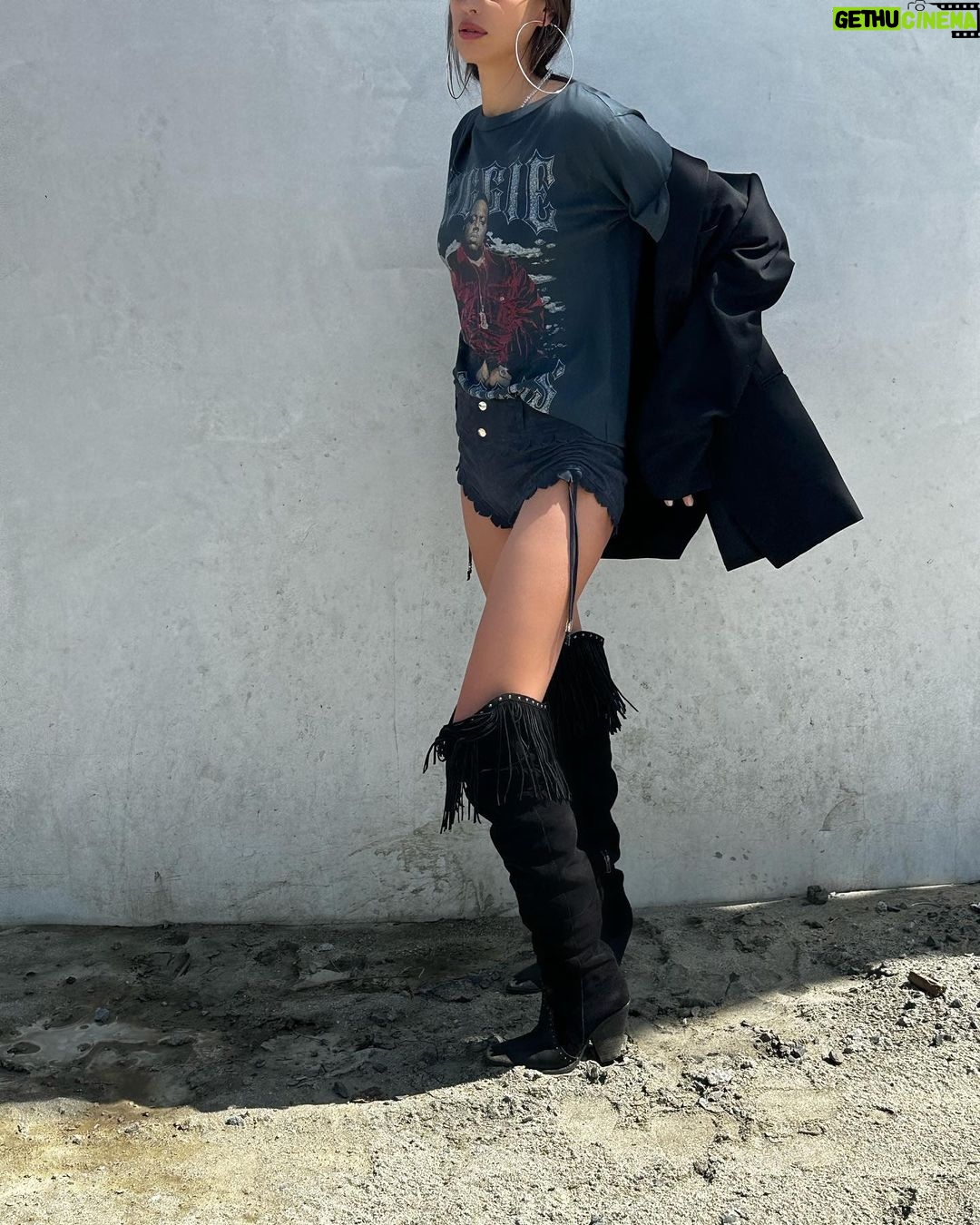 Irina Shayk Instagram - Few days back in desert ….