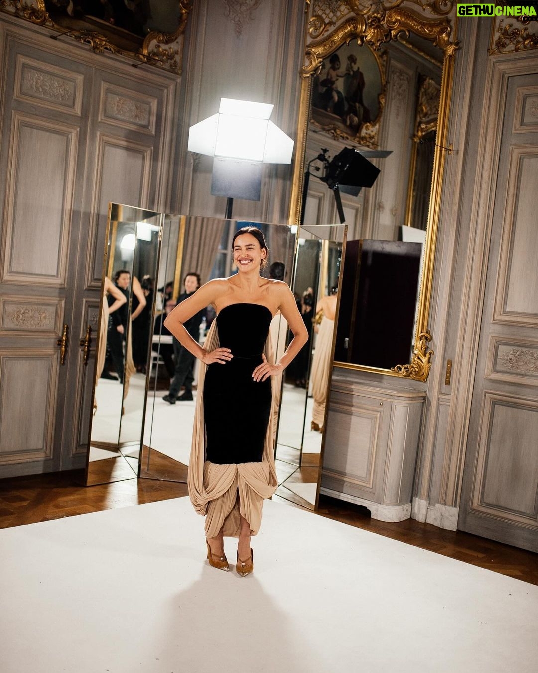 Irina Shayk Instagram - Special trip to Paris for the one and only @Schiaparelliđź–¤. Thank u for making me a part of your vision again Daniel đź–¤ @danielroseberry @piergiorgio @_mariechaix_ @patmcgrathreal @guidopalau