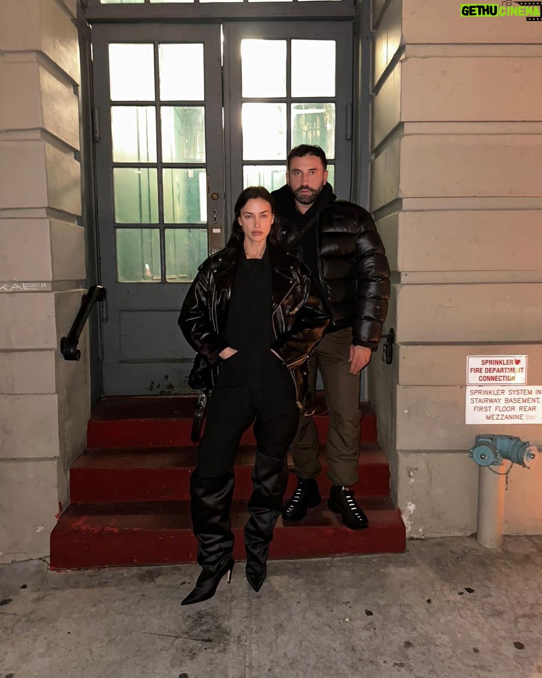 Irina Shayk Instagram - Special and Fun weekend …. Lol @riccardotisci17 🖤