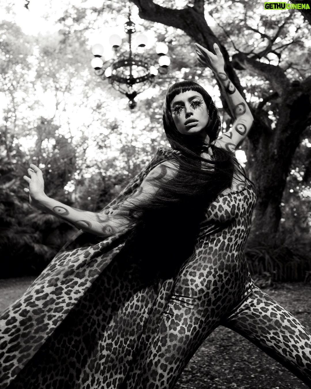 Irina Shayk Instagram - @voguemexico @inezandvinoodh wearing my fav @riccardotisci17 burb dress and more …..