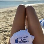 Irina Shayk Instagram – From morn 2 nite ☀️🌑