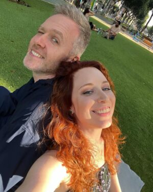 Irina Shikhman Instagram - У лучшего на свете Женьки, которого я очень люблю, @ekazachkov сегодня День рождения! Напишите ему тут ласковостей и приятностей! А кто интересуется драматургией, театром и кино, хочет писать свои сценарии, пьесы или книги - покупайте его замечательный курс! Это будет лучшим подарком себе и ему! ❤️Все подробности у него на странице. 

НАСТОЯЩИЙ МАТЕРИАЛ (ИНФОРМАЦИЯ) ПРОИЗВЕДЕН И (ИЛИ) РАСПРОСТРАНЕН ИНОСТРАННЫМ АГЕНТОМ РФ ИРИНОЙ ЮРЬЕВНОЙ ШИХМАН ЛИБО КАСАЕТСЯ ДЕЯТЕЛЬНОСТИ ИНОСТРАННОГО АГЕНТА РФ ИРИНЫ ЮРЬЕВНЫ ШИХМАН