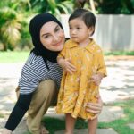 Irish Bella Instagram - Masya Allah Tabarakallah … My Island girl 🥰 Fyi were wearing @owhbaby.id lohhh..