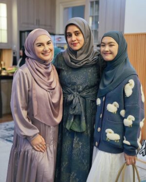 Irish Bella Instagram - Happiness is when your surrounded by positive people ✨

Masya Allah Tabarakallah 🥰