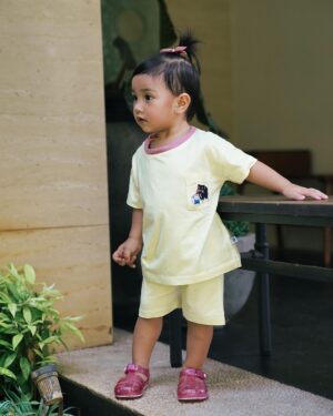 Irish Bella Instagram - Masya Allah Tabarakallah, Gadis kecilku udah bisa jadi model dong 🥰

Btw, artikel baru launches Today di @owhbaby.id !! Yukkkk check @owhbaby.id ✨✨
