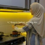 Irish Bella Instagram - Setiap aktivitasku selalu di temani oleh @daster.iyish ✨ Perempuan gak pernah jauh2 dari belanja daster. Setuju ga sih? Mau nanya nih, kamu di lemari punya berapa set daster hayooo ?🤭