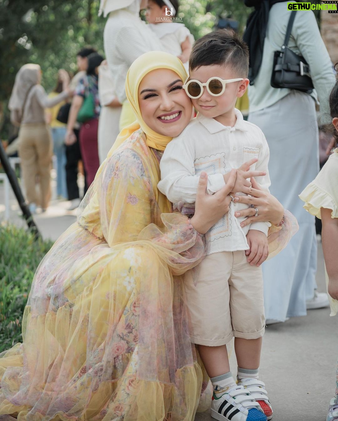Irish Bella Instagram - Masya Allah Tabarakallah ✨ Thanks to all Family & friends yang udah bela2in dateng jauh ke acara ulang tahun Abang Air 😅 Thank you ya semuaaa, we are all so happy 🥰 Also lots of thanks to.. Venue by @tropikana.waterpark & @theparadiso_ Event Organizer by @livina_wedding Decor by @lepartyquarter Catering by @puspitasawargi Photografer by @hargabro Magic show by @sulapakbarkadabra Birthday cake by @sugarhighpatisserie Photobooth by @demooiphotobooth Rent kids Chair by @emily_toysrental Doorprize by @terekece.hobby @bib.anak E-invitation by @kondangankuy.online Usher by @afsheena_usher Entertainment & sound system by @soulbeatmusic Hampers : Premium Towel by @Howelandco Honey sunscreen lotion by @beeme.official Sajadah by @ds.modest Souvenir Wooden by @souvenir.jackjack @jackjackwoodengift Molten Cheesecake by @kibocheese Homemade Cookies @jnccookies Cosmetics and Baby Care @Berl_official @babycaresalsabilaofficial F&B : Minerale @leminerale Premium Ice Cream made In bali by @Paletaswey Popcorn by @jollytimeindonesia Ice cream & minuman kekinian by @hooladrinks Air kelapa sehat & anti ribet by @my.cocoloco Chicken Steak Bbq by @Keepshining.id Bakmie Bangka by @bakmiedarwis.homeservice Siomay by @siomaybyriva Sei Sapi by @Papo_Id Pempek by @ieatpempek Sate by @satetaichanbangmaman Nasi Jeruk Telur Dadar by @dadarberaksi Kentang Goreng & Ice Blended Jus by @minigokorea Exclusive dessert & Sweet Corner by @Chocolatefountain88 Arranger by @amra_corp