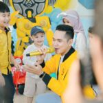 Irish Bella Instagram - Masya Allah Tabarakallah ✨ Acara ulang tahun Abang Air berjalan dengan lancar, Thank you to my Amazing team yg berhasil mempersiapkan semuanya hanya dalam waktu 6 Hari 😅 You guys are Amazing @mutiarasfs @junaelhasan @amra_organizer @dyazharsim14 !! Dan gak lupa, makasih juga untuk .. Venue by @tropikana.waterpark & @theparadiso_ Event Organizer by @livina_wedding Decor by @lepartyquarter Catering by @puspitasawargi Photografer by @hargabro Magic show by @sulapakbarkadabra Birthday cake by @sugarhighpatisserie Photobooth by @demooiphotobooth Rent kids Chair by @emily_toysrental Doorprize by @terekece.hobby @bib.anak E-invitation by @kondangankuy.online Usher by @afsheena_usher Entertainment & sound system by @soulbeatmusic Hampers : Premium Towel by @Howelandco Honey sunscreen lotion by @beeme.official Sajadah by @ds.modest Souvenir Wooden by @souvenir.jackjack @jackjackwoodengift Molten Cheesecake by @kibocheese Homemade Cookies @jnccookies Cosmetic & Baby Care @berl_official @babycaresalsabilaofficial F&B : Minerale @leminerale Premium Ice Cream made In bali by @Paletaswey Popcorn by @jollytimeindonesia Ice cream & minuman kekinian by @hooladrinks Air kelapa sehat & anti ribet by @my.cocoloco Chicken Steak Bbq by @Keepshining.id Bakmie Bangka by @bakmiedarwis.homeservice Siomay by @siomaybyriva Sei Sapi by @Papo_Id Pempek by @ieatpempek Sate by @satetaichanbangmaman Nasi Jeruk Telur Dadar by @dadarberaksi Kentang Goreng & Ice Blended Jus by @minigokorea Exclusive dessert & Sweet Corner by @Chocolatefountain88 Arranger by @amra_corp