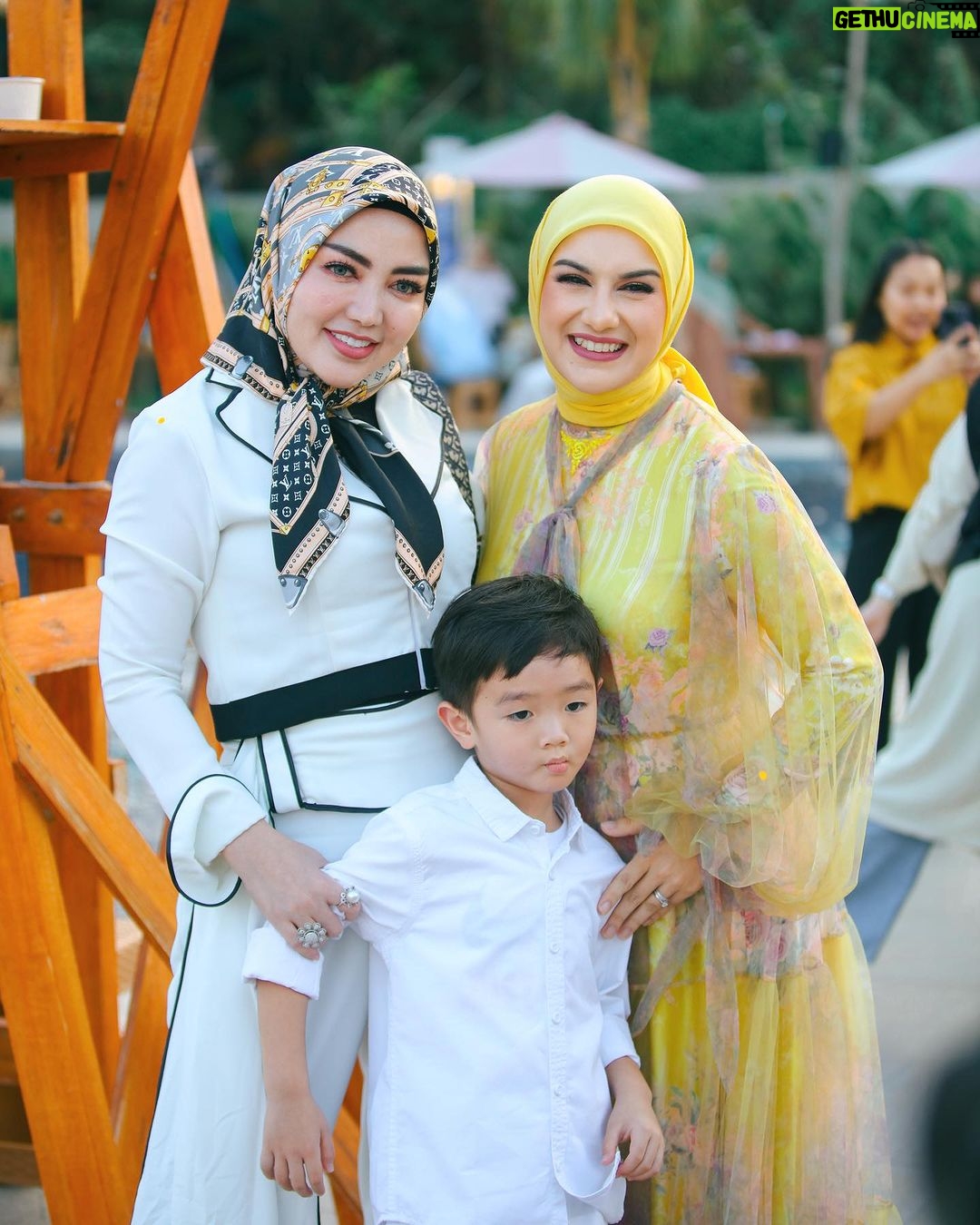 Irish Bella Instagram - Masya Allah Tabarakallah ✨ Thank you untuk seluruh keluarga & teman2 yang udah bela2in dateng jauh2 ke Birthday Party Abang Air. I hope everyone had a great time! ☺️ And many thanks to .. Venue by @tropikana.waterpark & @theparadiso_ Event Organizer by @livina_wedding Decor by @lepartyquarter Catering by @puspitasawargi Photografer by @hargabro Magic show by @sulapakbarkadabra Birthday cake by @sugarhighpatisserie Photobooth by @demooiphotobooth Rent kids Chair by @emily_toysrental Doorprize by @terekece.hobby @bib.anak E-invitation by @kondangankuy.online Usher by @afsheena_usher Entertainment & sound system by @soulbeatmusic Hampers : Premium Towel by @Howelandco Honey sunscreen lotion by @beeme.official Sajadah by @ds.modest Souvenir Wooden by @souvenir.jackjack @jackjackwoodengift Molten Cheesecake by @kibocheese Homemade Cookies @jnccookies Cosmetic & Baby Care @berl_official @babycaresalsabilaofficial F&B : Minerale @leminerale Premium Ice Cream made In bali by @Paletaswey Popcorn by @jollytimeindonesia Ice cream & minuman kekinian by @hooladrinks Air kelapa sehat & anti ribet by @my.cocoloco Chicken Steak Bbq by @Keepshining.id Bakmie Bangka by @bakmiedarwis.homeservice Siomay by @siomaybyriva Sei Sapi by @Papo_Id Pempek by @ieatpempek Sate by @satetaichanbangmaman Nasi Jeruk Telur Dadar by @dadarberaksi Kentang Goreng & Ice Blended Jus by @minigokorea Exclusive dessert & Sweet Corner by @Chocolatefountain88 Arranger by @amra_corp