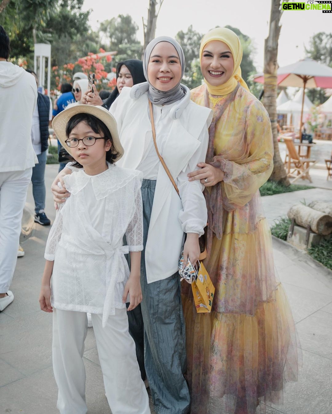 Irish Bella Instagram - Masya Allah Tabarakallah ✨ Thanks to all Family & friends yang udah bela2in dateng jauh ke acara ulang tahun Abang Air 😅 Thank you ya semuaaa, we are all so happy 🥰 Also lots of thanks to.. Venue by @tropikana.waterpark & @theparadiso_ Event Organizer by @livina_wedding Decor by @lepartyquarter Catering by @puspitasawargi Photografer by @hargabro Magic show by @sulapakbarkadabra Birthday cake by @sugarhighpatisserie Photobooth by @demooiphotobooth Rent kids Chair by @emily_toysrental Doorprize by @terekece.hobby @bib.anak E-invitation by @kondangankuy.online Usher by @afsheena_usher Entertainment & sound system by @soulbeatmusic Hampers : Premium Towel by @Howelandco Honey sunscreen lotion by @beeme.official Sajadah by @ds.modest Souvenir Wooden by @souvenir.jackjack @jackjackwoodengift Molten Cheesecake by @kibocheese Homemade Cookies @jnccookies Cosmetics and Baby Care @Berl_official @babycaresalsabilaofficial F&B : Minerale @leminerale Premium Ice Cream made In bali by @Paletaswey Popcorn by @jollytimeindonesia Ice cream & minuman kekinian by @hooladrinks Air kelapa sehat & anti ribet by @my.cocoloco Chicken Steak Bbq by @Keepshining.id Bakmie Bangka by @bakmiedarwis.homeservice Siomay by @siomaybyriva Sei Sapi by @Papo_Id Pempek by @ieatpempek Sate by @satetaichanbangmaman Nasi Jeruk Telur Dadar by @dadarberaksi Kentang Goreng & Ice Blended Jus by @minigokorea Exclusive dessert & Sweet Corner by @Chocolatefountain88 Arranger by @amra_corp