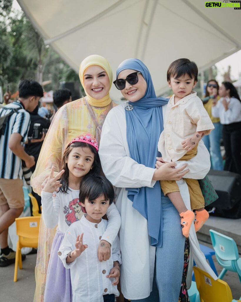 Irish Bella Instagram - Masya Allah Tabarakallah ✨ Thanks to all Family & friends yang udah bela2in dateng jauh ke acara ulang tahun Abang Air 😅 Thank you ya semuaaa, we are all so happy 🥰 Also lots of thanks to.. Venue by @tropikana.waterpark & @theparadiso_ Event Organizer by @livina_wedding Decor by @lepartyquarter Catering by @puspitasawargi Photografer by @hargabro Magic show by @sulapakbarkadabra Birthday cake by @sugarhighpatisserie Photobooth by @demooiphotobooth Rent kids Chair by @emily_toysrental Doorprize by @terekece.hobby @bib.anak E-invitation by @kondangankuy.online Usher by @afsheena_usher Entertainment & sound system by @soulbeatmusic Hampers : Premium Towel by @Howelandco Honey sunscreen lotion by @beeme.official Sajadah by @ds.modest Souvenir Wooden by @souvenir.jackjack @jackjackwoodengift Molten Cheesecake by @kibocheese Homemade Cookies @jnccookies Cosmetics and Baby Care @Berl_official @babycaresalsabilaofficial F&B : Minerale @leminerale Premium Ice Cream made In bali by @Paletaswey Popcorn by @jollytimeindonesia Ice cream & minuman kekinian by @hooladrinks Air kelapa sehat & anti ribet by @my.cocoloco Chicken Steak Bbq by @Keepshining.id Bakmie Bangka by @bakmiedarwis.homeservice Siomay by @siomaybyriva Sei Sapi by @Papo_Id Pempek by @ieatpempek Sate by @satetaichanbangmaman Nasi Jeruk Telur Dadar by @dadarberaksi Kentang Goreng & Ice Blended Jus by @minigokorea Exclusive dessert & Sweet Corner by @Chocolatefountain88 Arranger by @amra_corp