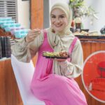 Irish Bella Instagram - Teppanyaki favorit, ya cuma Teppanlah! 🫶🏻 Beefnya premium, chefnya profesional dan bisa home service. Rekomendasi banget Teppanlah wajib ada di menu acara pentingmu! ❤️🫶🏼