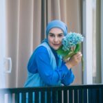 Irish Bella Instagram - Moms jangan sampe nyamuk mengganggu aktifitas sehari-hari, selalu gunakan @hit.expert apalagi HIT Aerosol Pink Blossom favoriteku untuk cegah DBD 🫶 Wanginya gak bikin pusing dan ampuh basmi nyamuk. Mumpung ada promo hari ini di @tokopedia , cek hari ini discount hingga 85% dengan cek link ini -> https://tokopedia.link/irish-brhgodrej-reels