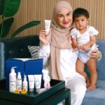 Irish Bella Instagram - BAGI-BAGI PRODUK GENTLY @gently_indonesia DAN UANG TUNAI TOTAL PULUHAN JUTA Momss aku excited banget karena brand kesukaan aku dan Baby Amala mau bagi-bagi hadiah nih! Caranya: 1. Follow @gently_indonesia 2. Wajib LIKE postingan ini 3. Komen postingan ini dengan “MAU GENTLY” 4. Tag & komen 3 Moms lainnya Aku mau cerita sedikit kalo aku tuh suka banget sama produk-produk Gently apalagi produk Calming Baby Cream nya yang angetnya ampuh banget untuk meredakan kembung Baby Amala dan bikin bobonya nyenyak bangettt. Aku selalu rutin pakai produk ini setiap hari sebelum baby Amala bobo. Sesuka itu sama Gently<3 Periode sampai 29 Agustus 2023 dan pemenang akan diumumkan di story @gently_indonesia #MakinTenang #GentlyIndonesia