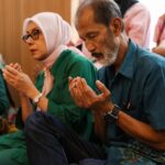 Irish Bella Instagram - Alhamdulillah, acara syukuran untuk Amala berjalan lancar .. 🥰 Walau sederhana tapi begitu khidmat karena bersama orang2 tersayang.. Terima kasih Allah diberikan Rizki yang berlimpah, Rizki sehat, kebahagiaan & dikelilingin orang2 baik. Masya Allah, sungguh kalau kita coba menghitung berapa banyak nikmat yg Allah sudah berikan, itu gak terbilang dengan angka ya? 😅 Thank jg untuk @thedesserttable.id yang sudah selalu mendekor dengan cantik 🥰❤️