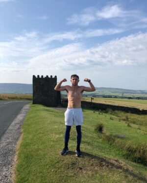 Isaac Lowe Instagram - Last hill run of camp 🏕️ feeling great soon to be back on top #teamlowe  #roadbacktothetop  @stonehands11 
@wassermanboxing 
@sauerlandbros
