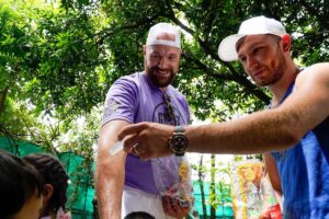 Isaac Lowe Instagram - Today really did take to me. We went to Bangkok orphanage to see the little kids. It really did open my eyes up and we don’t know how lucky we are to see these little kids faces to give them some drinks and sweets, 💙🌎 little things in life matter 🙏🏻🙏🏻🙏🏻