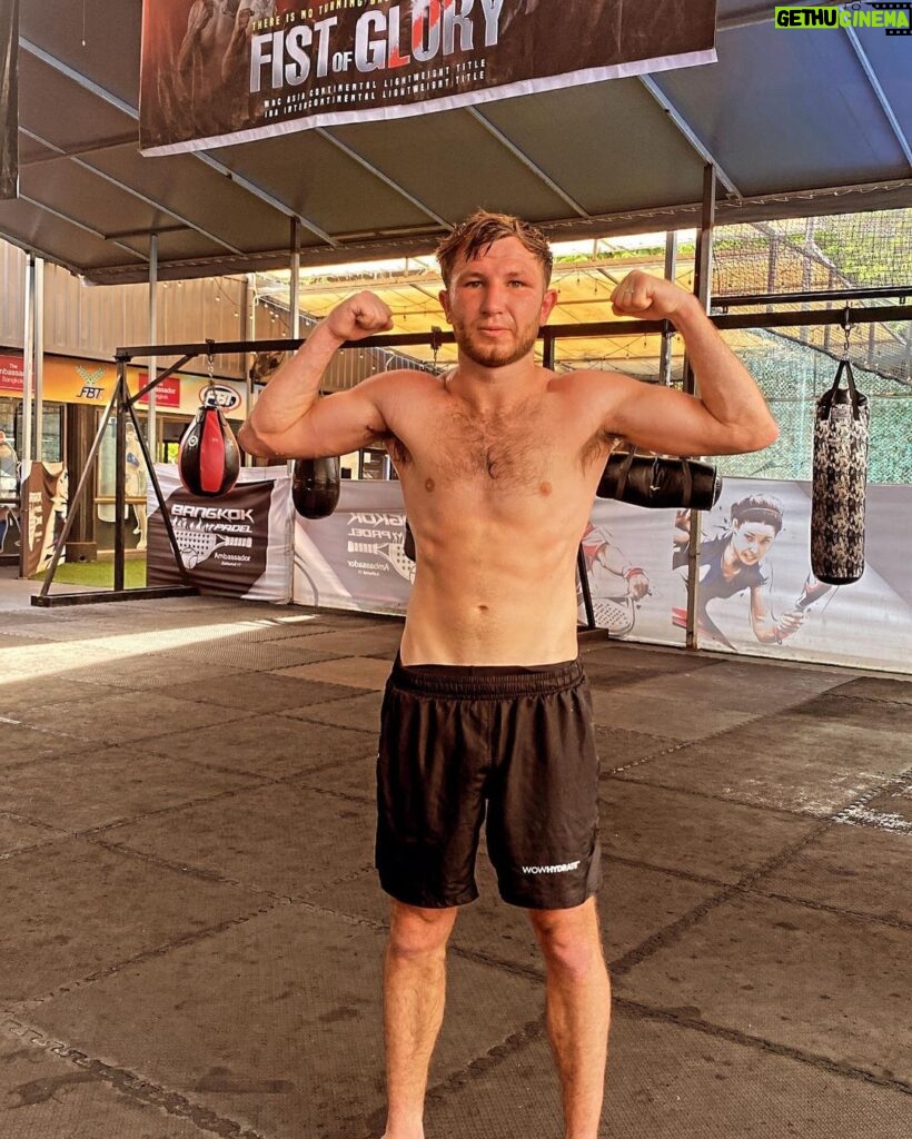 Isaac Lowe Instagram - slowly building date soon 🔜 #teamlowe @sauerlandbros #trainingcamp #bangkok @goldstar.promotions @tysonfury @gypsyjohnfury @wowhydrate The Box Thailand Boxing Academy & Training Camp, Bangkok