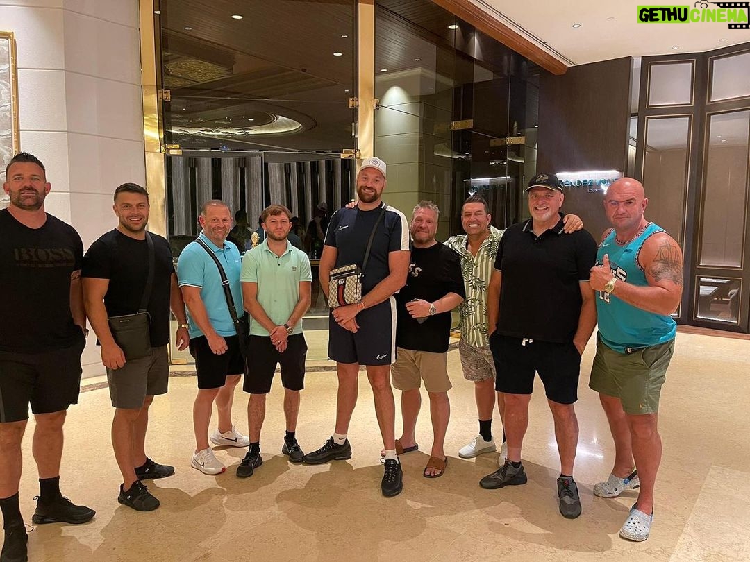 Isaac Lowe - 595 Likes - The team out In #thailand @tysonfury @goldstar.promotions @spencerbrownmrgoldstar @gypsyjohnfury @jamesward_80 @brendan_lyonsden_ #traning #talking