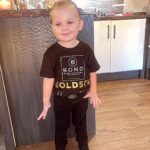 Isaac Lowe Instagram - Isaacjames ready for fight day 👊🏻 My number 1 fan #dadsboy💙 #prounddad @margaret.thompson.x Bolton Arena