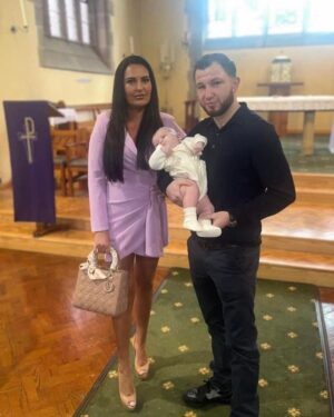 Isaac Lowe Instagram - Like to wish best wife and mam in the world 🌎 u do everything for me and my boy ❤️ we love u very much hope us good day 🌎❤️ 
From me and isaacjames love u 🥰 millions @margaret.thompson.x
