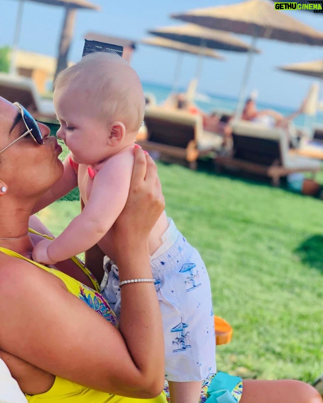 Isaac Lowe - 371 Likes - Like to wish best wife and mam in the world 🌎 u do everything for me and my boy ❤️ we love u very much hope us good day 🌎❤️
From me and isaacjames love u 🥰 millions @margaret.thompson.x