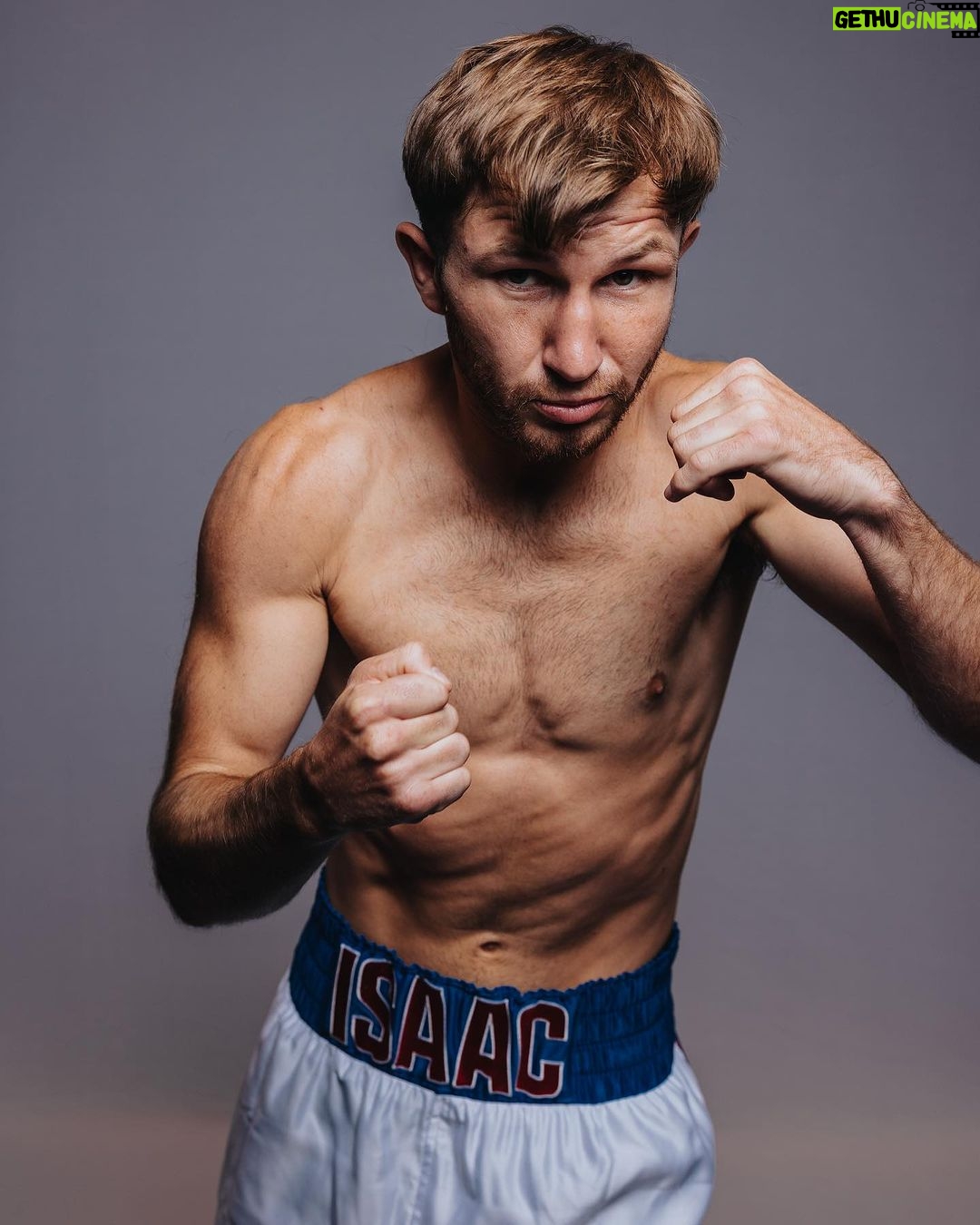 Isaac Lowe - 431 Likes - #fightday AS COME 🥊
After 7 months out we are back 👊👌
I am I live on Wasserman boxing 🥊
YouTube channel FIGHT is 7PM 🕖
#teamlowe #backtobusiness #letsgo
@wassermanboxing
@sauerlandbros.