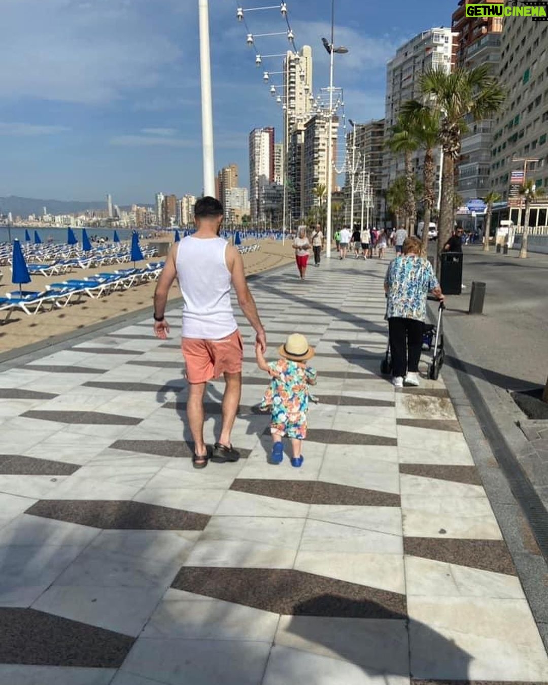 Isaac Lowe Instagram - #benidorm #family holiday break