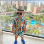 Isaac Lowe Instagram - #benidorm #family holiday break
