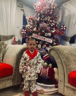 Isaac Lowe Instagram - From the lowe family we would like to wish each and everyone of my family friends and supporters are very happy Christmas and have a good one make many memories we will see you in 2024 #marrychristmas🎄 @margaret.thompson.x