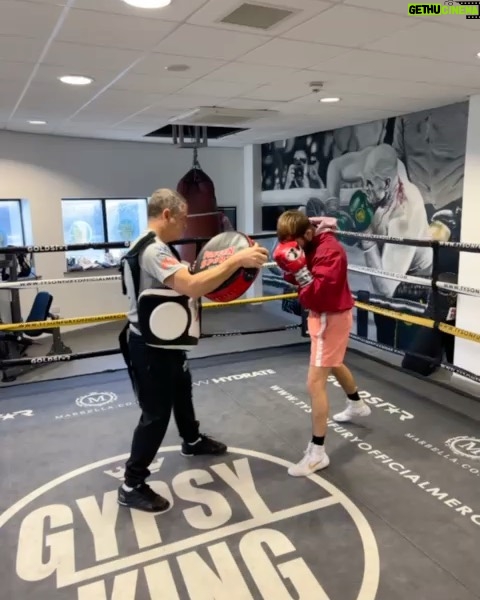 Isaac Lowe - 470 Likes - #7days to go #camp is done ✅
Time to go to work 🥊
@wassermanboxing
@sauerlandbros