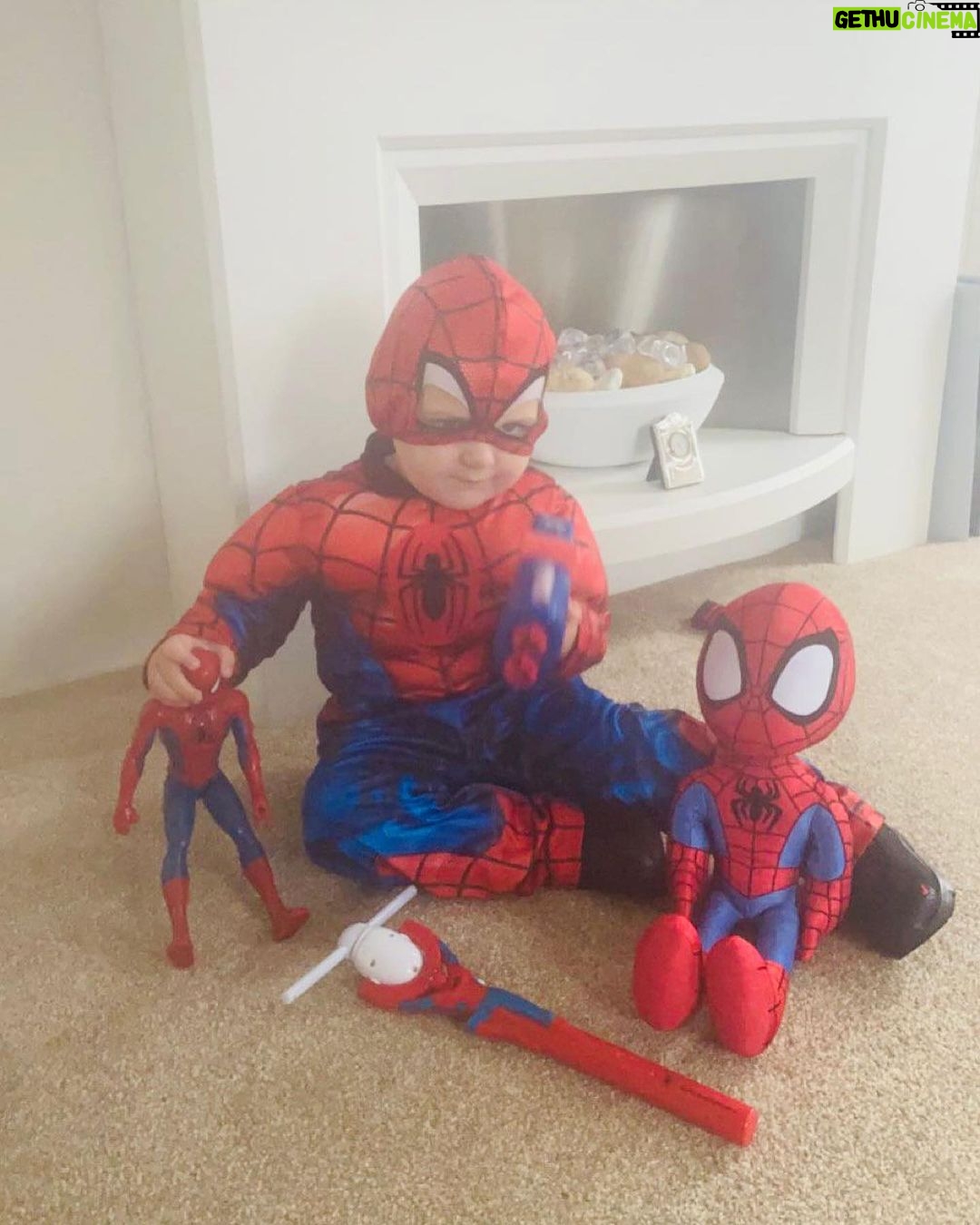 Isaac Lowe Instagram - My little spider-Man ready for Halloween 🎃 💙💙 @margaret.thompson.x Morecambe
