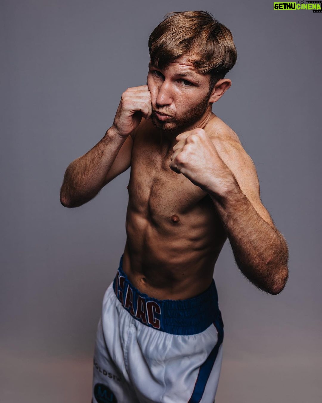 Isaac Lowe - 431 Likes - #fightday AS COME 🥊
After 7 months out we are back 👊👌
I am I live on Wasserman boxing 🥊
YouTube channel FIGHT is 7PM 🕖
#teamlowe #backtobusiness #letsgo
@wassermanboxing
@sauerlandbros.