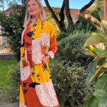 Isabel Angelino Instagram – Bom dia ! Começamos a semana com as cores quentes  da savana africana  neste padrão do vestido da @mhelmoda 🤎