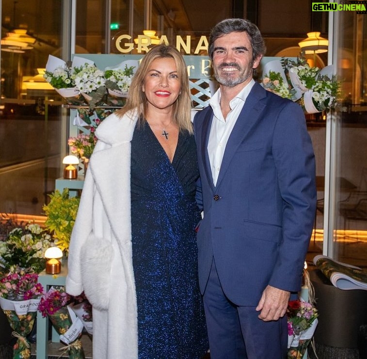 Isabel Angelino Instagram - Primeiro jantar de Natal 🎄❤️ @manuelgiao . . .obrigada @granadobrazil e @diamantinomartins @sissifreeman Restaurante O Capítulo