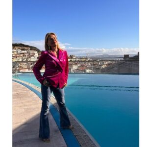 Isabel Angelino Instagram - Pink Mood 🩷 @boho.chic.trendy_