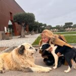 Isabel Angelino Instagram - Fiz novos amigos na @sharish_gin 🐶🐶 #ilovedogs #dogslover Reguengos de Monsaraz