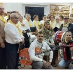 Isabel Angelino Instagram - Que bonita manhã passamos hoje na vila de Redondo. Obrigada a todos os que participaram nos diretos e nos trataram com tanto carinho. Vim para casa de coração cheio ❤️ Tuna do polo de Redondo da Universidade Popular Túlio Espanca #obrigada