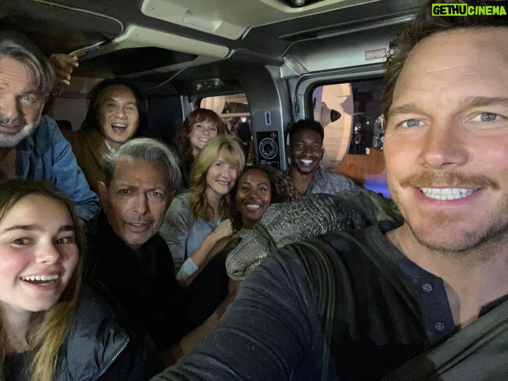 Isabella Sermon Instagram - DOMINION IS IN CINEMAS NOW! @jurassicworld #jurassicworlddominion Taken right before we wrapped the film. Go and see it - I hope you enjoy 🦖 🦖🦖