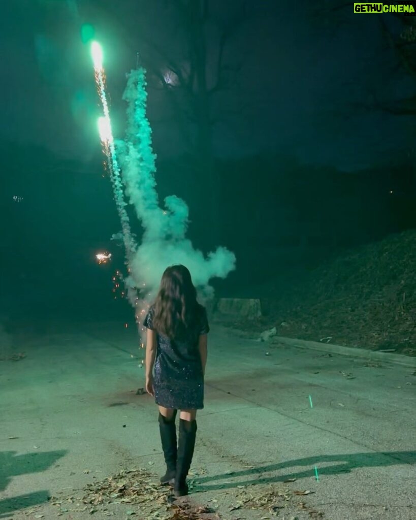 Isabelle Kaif Instagram - Happy Happy New Year Everyone 🥳 Atlanta, Georgia
