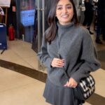 Ishaa Saha Instagram - কি বললো এটা ..ইশা ?? 🙄 @ishaasaha_official #kabuliwala #premiere #TOSpotted