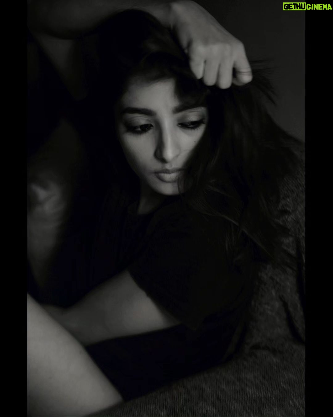 Ishaa Saha Instagram - पहले भी मैं तुमसे मिला हुं......