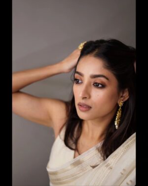 Ishaa Saha Instagram - বিজয়ার পরে .........