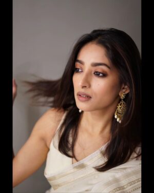 Ishaa Saha Instagram - বিজয়ার পরে .........