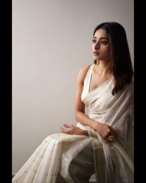 Ishaa Saha Instagram - বিজয়ার পরে .........