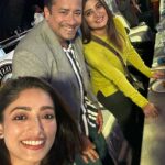Ishaa Saha Instagram – At a christmas event with two gorgeous ladies @ishaasaha_official and @sandiptasen 😇🎄🎅🏻 

Merry Christmas to all the lovely people ❤️ 

#christmastime #christmasevent