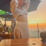 Isis Valverde Instagram – Life’s happening 💫