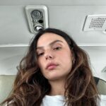 Isis Valverde Instagram – Life’s happening 💫