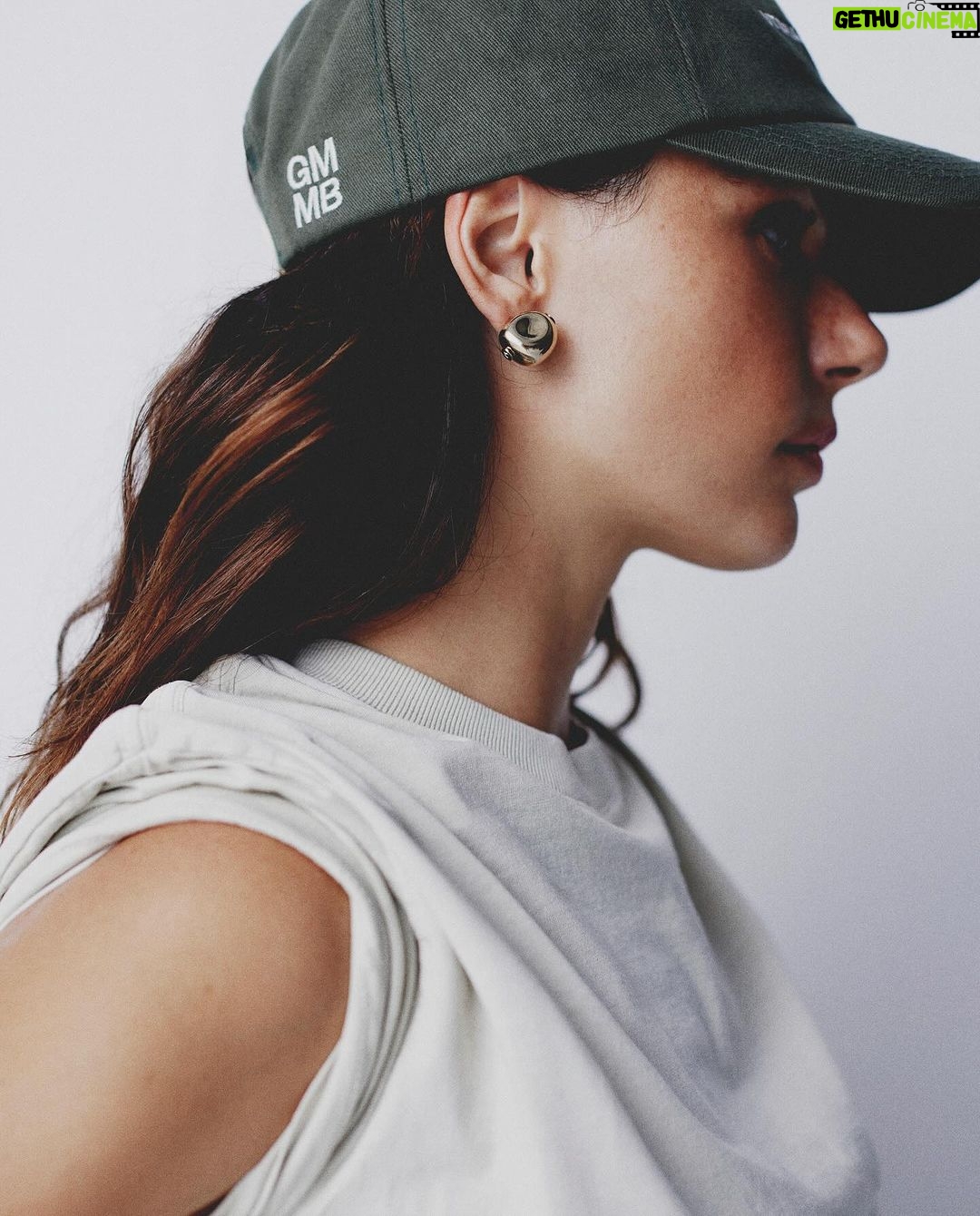 Isis Valverde Instagram - Inspirada na conexão entre passado, presente e futuro, nasce a Gammba, uma marca com personalidade e sensibilidade, que valoriza fibras naturais e materiais de alta qualidade para prolongar a vida útil das peças. Além da loja online gammba.com, a loja física na Rua Augusta, 2676 - Jardins/SP, complementa a experiência do cliente, trazendo a essência da marca em um espaço que transmite a identidade única do universo @gammbabrasil. *publi