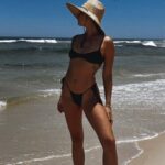 Isis Valverde Instagram - vacation mode on 😎 Rio De Janeiro, Brazil